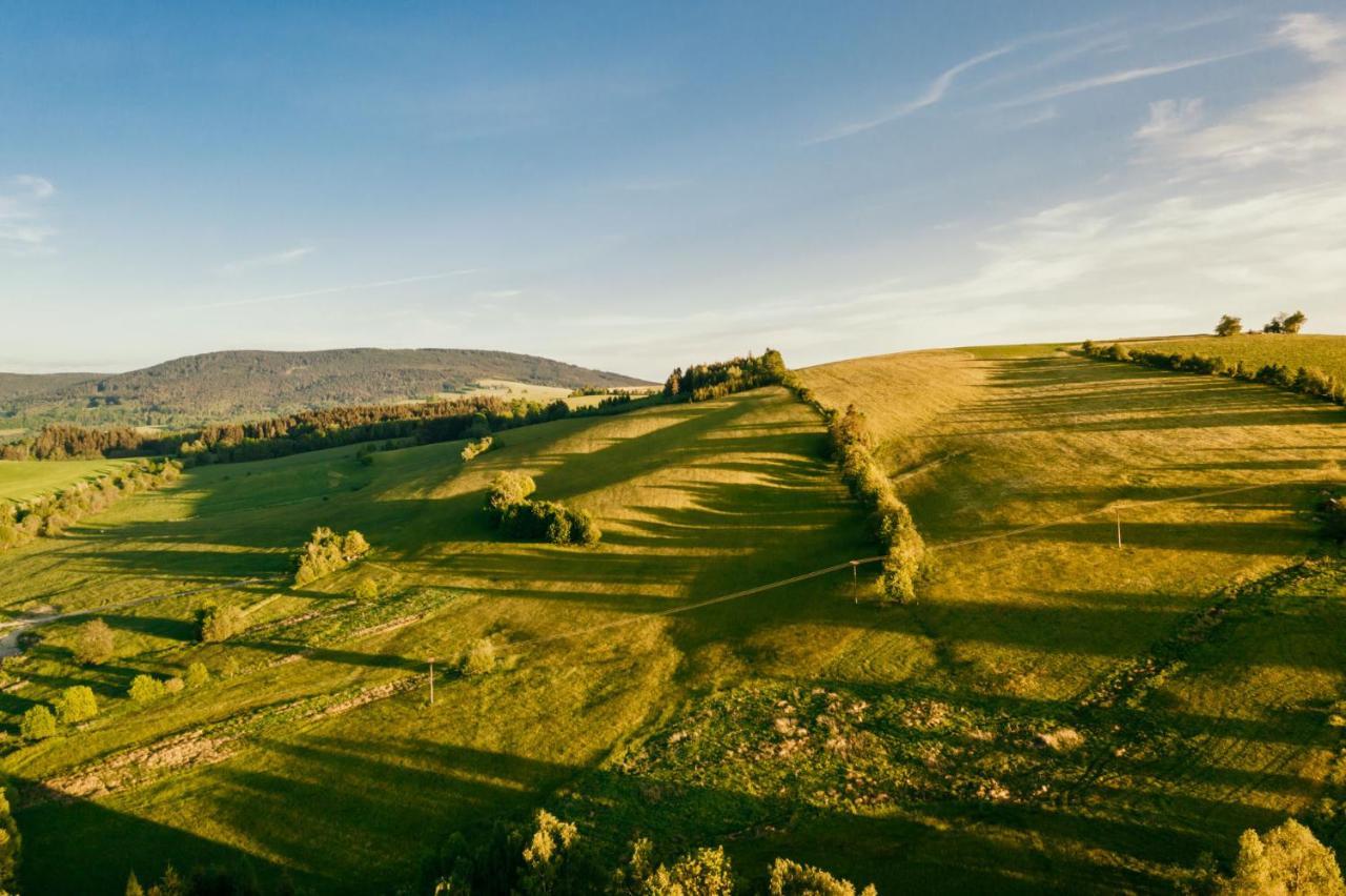 Treehous Sneznik S Wellness Hotell Dolní Morava Exteriör bild