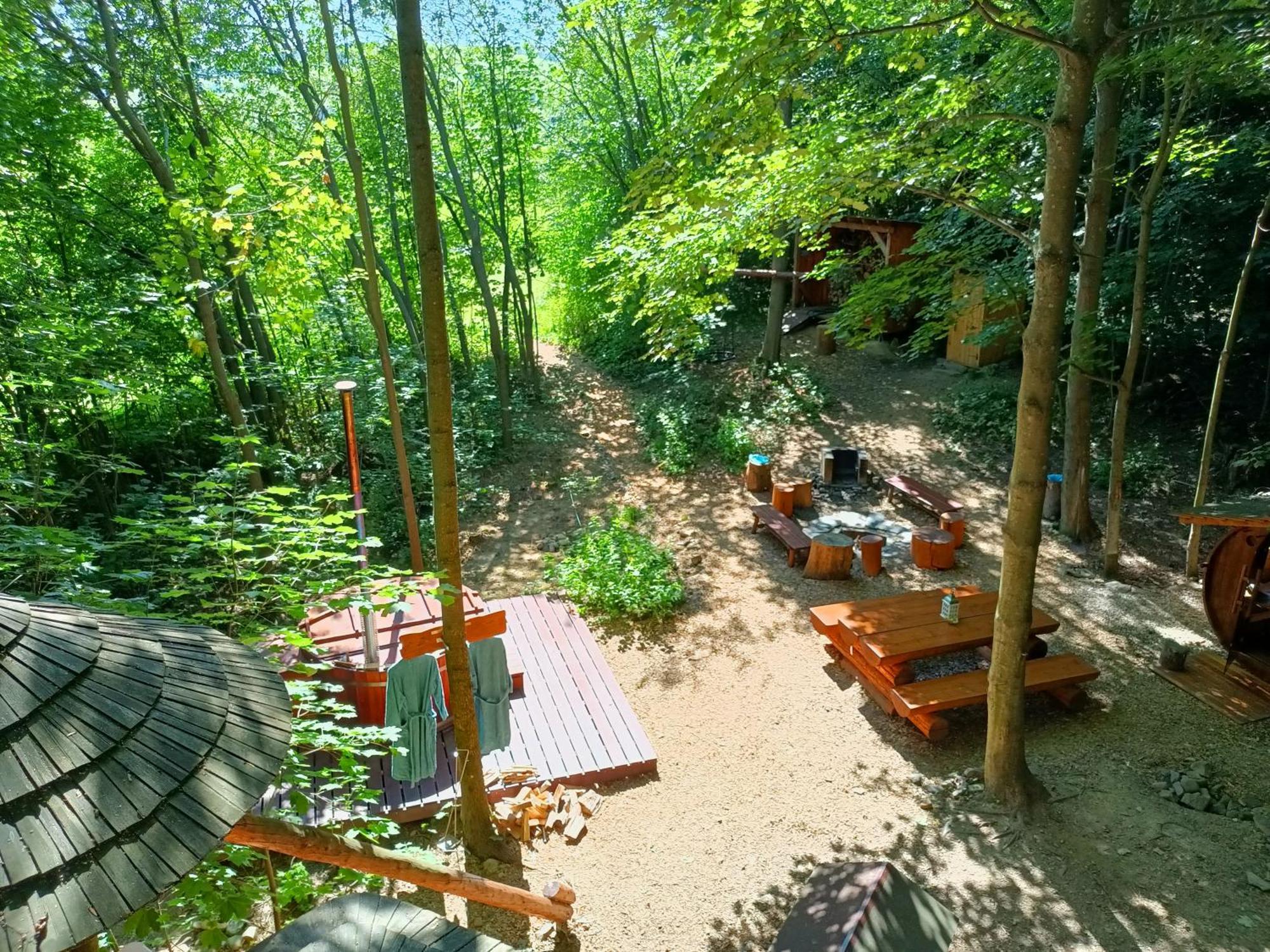 Treehous Sneznik S Wellness Hotell Dolní Morava Exteriör bild
