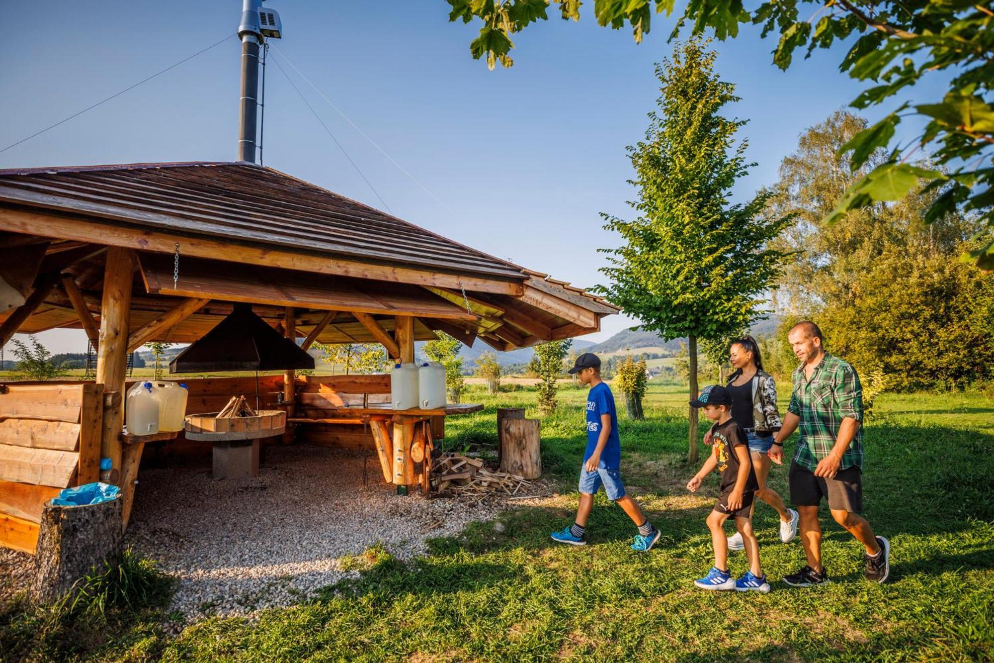 Treehous Sneznik S Wellness Hotell Dolní Morava Exteriör bild